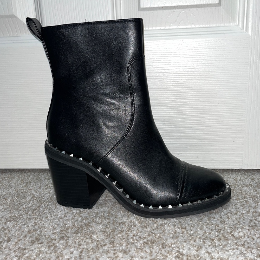Sam Edelman Circus black boots with studs. Size 7. Worn twice.